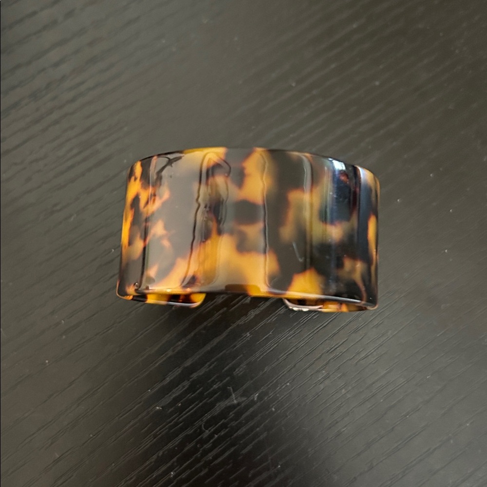 Tortoise print cuff Bracelet